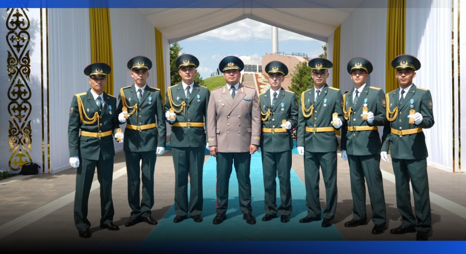 Image for Лучшие выпускники Академии гражданской защиты стали офицерами